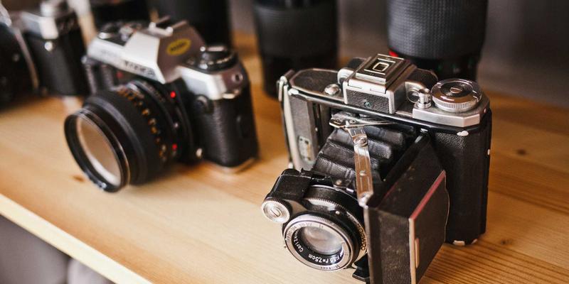 十家店规模下，维修、餐饮、生活服务企业如何设计有效的区域经理绩效考核与激励方案