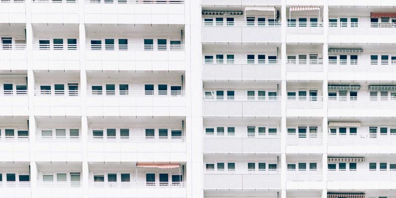 城市生活指南:精选十家值得体验的餐饮与生活服务好店