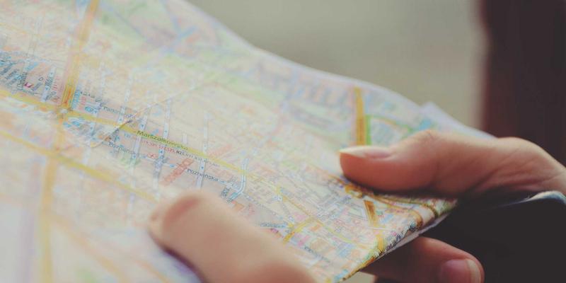 连锁门店中层管理人才培养指南：构建高效培训体系，赋能服务、娱乐与购物体验